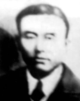 ��h(yu��n)��1902�ꡪ��1938�꣩�M�壬 ԭ���w�sɽ�������w���ܣ��|��ʡ����Ж|���������·܊����߅܊�^(q��)����܊�օ^(q��)˾��T��1931�ꡰ��һ�ˡ���׃�󣬅����˖|����������(li��n)܊��1938��4��5�������h�M����ǲ��������߅�^(q��)�I(l��ng)��(d��o)���ն������·������܊�e��(d��ng)���(du��)����ʮһ�Γ�֧�(du��)��˾��T��1938��10����Ѯ����ָ�]���(du��)����?q��)O���ĵ��ϳ����w�����ڑ�(zh��n)������ؓ(f��)���������ڔ��˵�厵���ǰ�����x�CȻ����(ji��n)ؑ������1938��12��14�Չ��Ҡ�����2014��9��1��������������һ����������Ӣ����